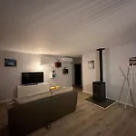 Belle Maison Malou Climatisee Calme, Piscine, Jacuzzi 3km Capbreton 度假居 拉本讷