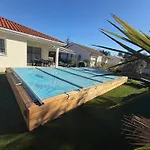 Belle Maison Malou Climatisee Calme, Piscine, Jacuzzi 3km Capbreton 拉本讷