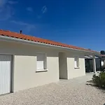 Feriehus Belle Maison Malou Climatisee Calme, Piscine, Jacuzzi 3km Capbreton *