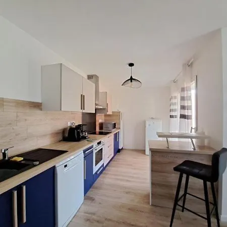 Hébergement de vacances Maison Malou 3 Chambres, Moins Dd'un Kilometre De Toutes Commodités, Pistes Cyclables Devant L'entrée,a 10km De Bayonne, 6km Capbreton Et 3,8km De La De