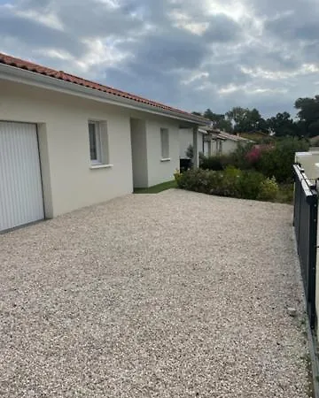 Maison Malou 3 Chambres, Moins Dd'un Kilometre De Toutes Commodités, Pistes Cyclables Devant L'entrée,a 10km De Bayonne, 6km Capbreton Et 3,8km De La De *
