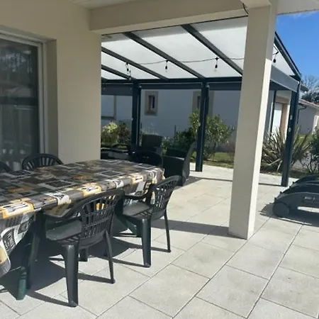 Belle Maison Malou Climatisee Calme, Piscine, Jacuzzi 3km Capbreton Holiday home *