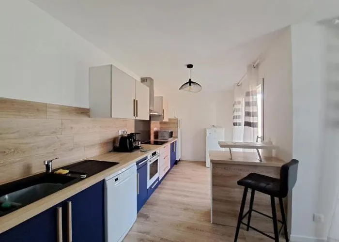 Prázdninový dům Belle Maison Malou Climatisee Calme, Piscine, Jacuzzi 3km Capbreton